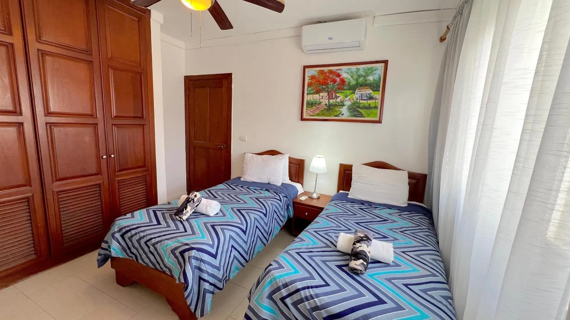 ***** Hotel Los Corales Villas And Suites - Beach Club, Spa, Restaurants Punta Cana Dominican Republic